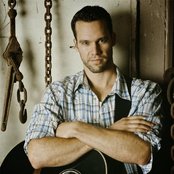 Chad Brownlee - List pictures