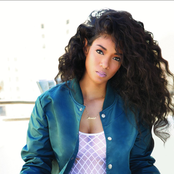 Mila J - List pictures