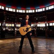 Lior - List pictures