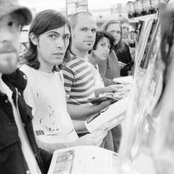 Far-less - List pictures