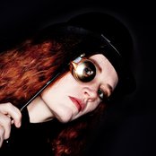 Jordan Reyne - List pictures