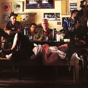 Karamelo Santo - List pictures