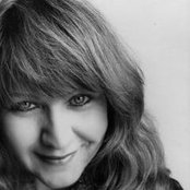 Kacey Jones - List pictures