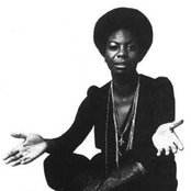 Simone Nina - List pictures