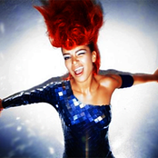 Eva Simmons - List pictures