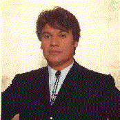 Juan Gabriel - List pictures