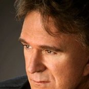 T.g. Sheppard - List pictures