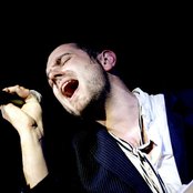 Tom Baxter - List pictures