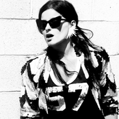 Nelly Furtado - List pictures