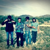 Boogarins - List pictures