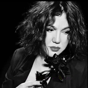 Nazan Öncel - List pictures