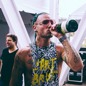 Riff Raff - List pictures