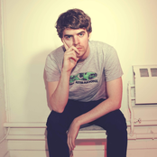 Ryan Hemsworth - List pictures