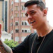 Kevin Roldan - List pictures