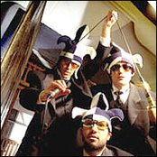 Loco Locass - List pictures