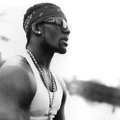 R. Kelly - List pictures