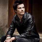 Elvis Blue - List pictures