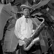 Michi Sarmiento - List pictures