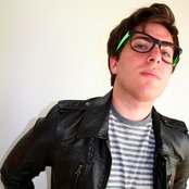 Hoodie Allen - List pictures