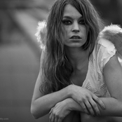 Anna Rossinelli - List pictures