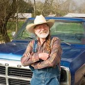 Willie Nelson - List pictures