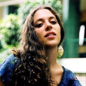 Luisa Maita - List pictures