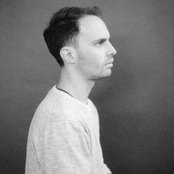 Autre Ne Veut - List pictures