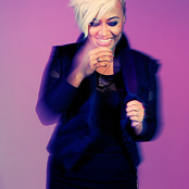 Emeli Sande - List pictures