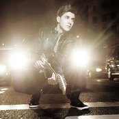 Danny Leiva - List pictures