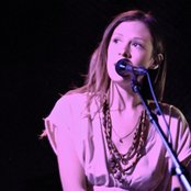 Lia Ices - List pictures