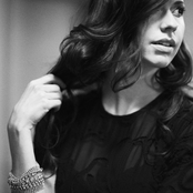 Joy Williams - List pictures