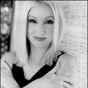 Crystal Lewis - List pictures