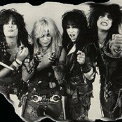 Motley Crue - List pictures