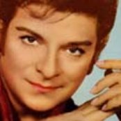 Zeki Muren - List pictures