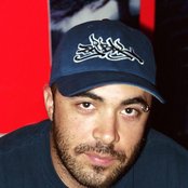 Aaron Lewis - List pictures