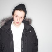 Shift K3y - List pictures