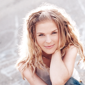 Ana Johnsson - List pictures