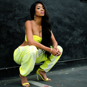 Mila J - List pictures