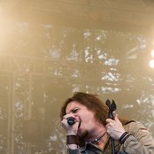 Entwine - List pictures