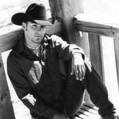 Shane Yellowbird - List pictures