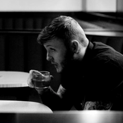 James Arthur - List pictures
