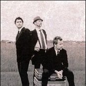 Elliott Brood - List pictures