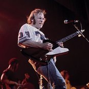 Stephen Stills - List pictures