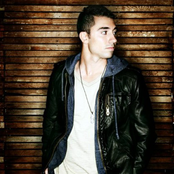 Tino Coury - List pictures