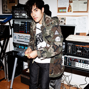 Neon Indian - List pictures