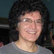 Gino Vannelli - List pictures