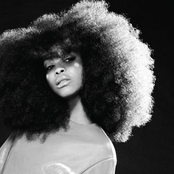 Erykah Badu - List pictures
