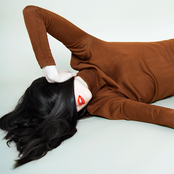 Allie X - List pictures