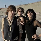 Nico Vega - List pictures