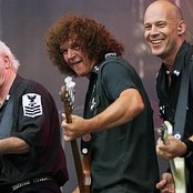 Accept - List pictures